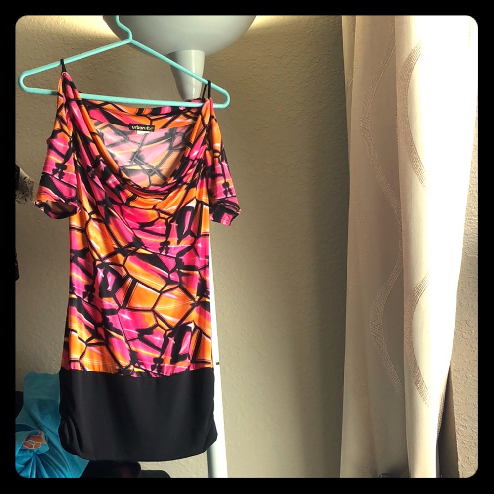 Cute going out top! Flattering, and comfortable!